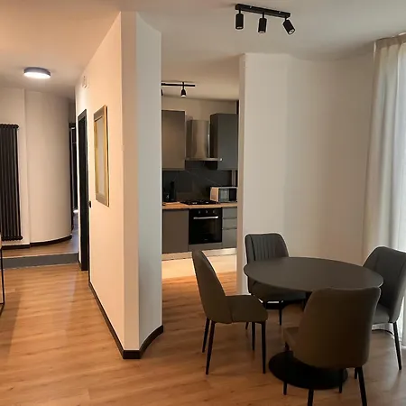 דירה Luxury Loft Open Space Bosco Verticale אודינה